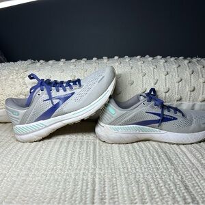 Brooks Gray and Purple-Blue Women's Running Sneakers